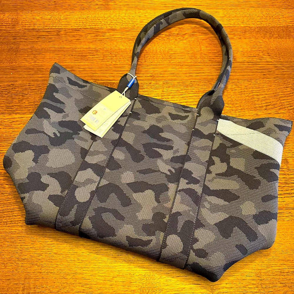 Rothy’s Essential Tote in Slate Camo NIB NWT